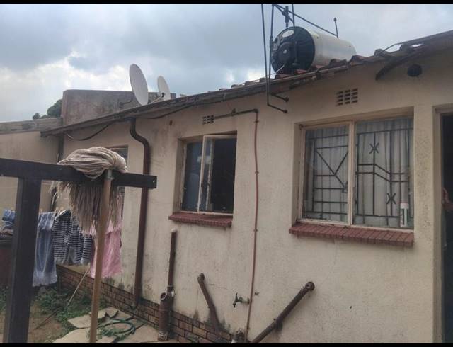 2 BEDROOM HOUSE FOR SALE IN TSAKANE